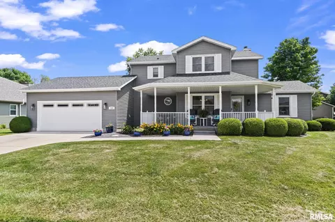 532 Gatlinburg Dr, Chatham, IL 62629