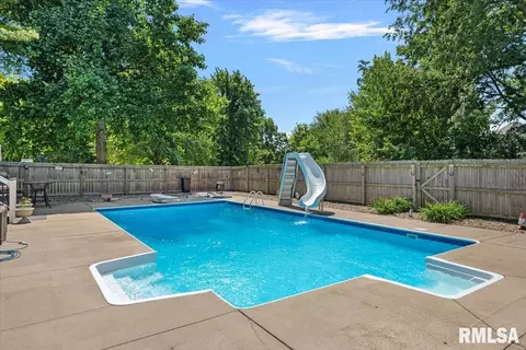 820 E Spruce St, Chatham, IL 62629 photo 59