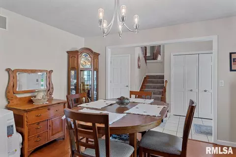 820 E Spruce St, Chatham, IL 62629 photo 23