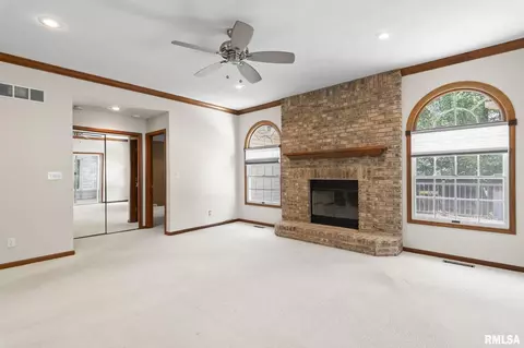 Bedroom - 2526 Chapel Hill Dr, Springfield, IL 62702 photo 1 of 6