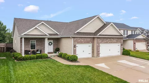 7301 Royal Troon Ct, Springfield, IL 62711 photo 2