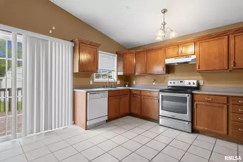 3017 Lakeshire Dr, Springfield, IL 62707 photo 10