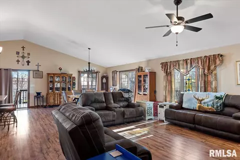 3029 Springwood Dr, Springfield, IL 62712 photo 6