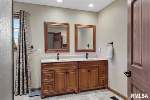 3029 Springwood Dr, Springfield, IL 62712 photo 19