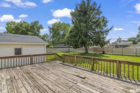 Exterior - 2157 S 12th St, Springfield, IL 62703 photo 3 of 7