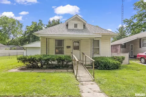 2157 S 12th St, Springfield, IL 62703