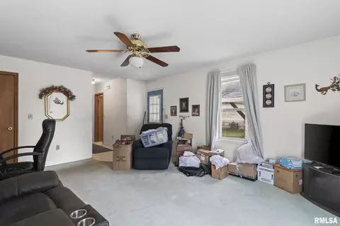 Living - 2157 S 12th St, Springfield, IL 62703 photo 4 of 4