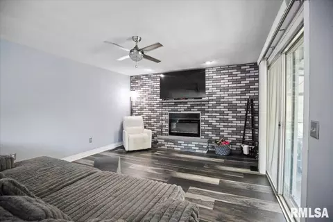 55 Pine Cv, Springfield, IL 62712 photo 3