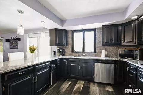55 Pine Cv, Springfield, IL 62712 photo 6