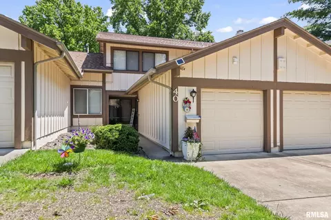 40 Trailridge Ln, Springfield, IL 62704
