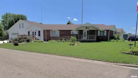 309 W Vandalia Rd, Jacksonville, IL 62650