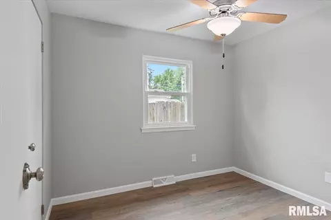 1923 E Watch Ave, Springfield, IL 62702 photo 15