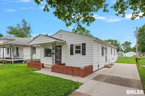 1923 E Watch Ave, Springfield, IL 62702 photo 2
