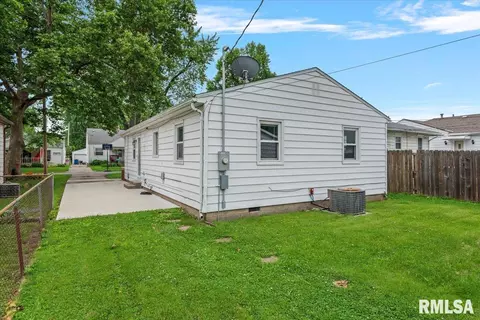 1923 E Watch Ave, Springfield, IL 62702 photo 18