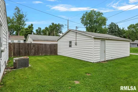 1923 E Watch Ave, Springfield, IL 62702 photo 19