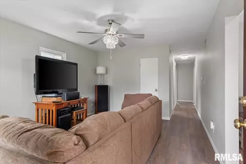 1923 E Watch Ave, Springfield, IL 62702 photo 5