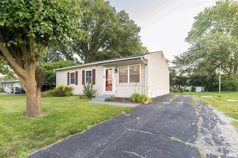 3413 Lewis Dr, Quincy, IL 62305