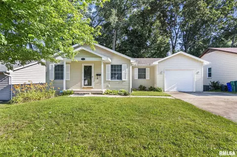 2819 E Wood St, Decatur, IL 62521