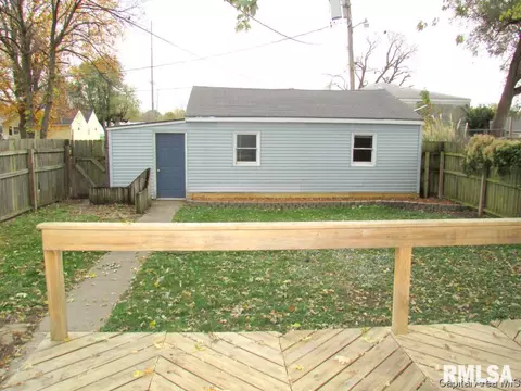 2606 S Spring St, Springfield, IL 62704 photo 7
