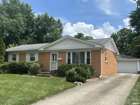 92 Archer Ave, Springfield, IL 62704