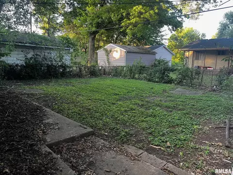 908 E 23rd St, Springfield, IL 62703 photo 2