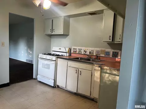 908 E 23rd St, Springfield, IL 62703 photo 6