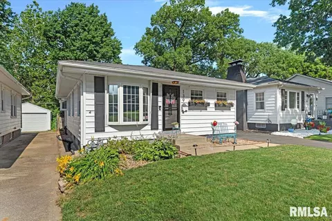 139 N Illinois St, Springfield, IL 62702 photo 3