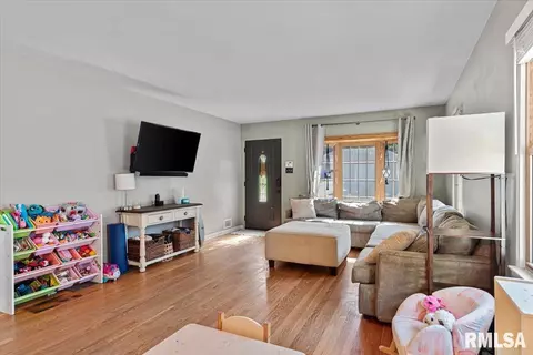 139 N Illinois St, Springfield, IL 62702 photo 6