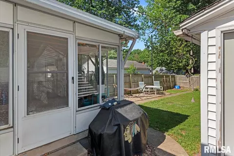 139 N Illinois St, Springfield, IL 62702 photo 32