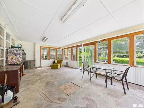 4925 Thrush Ave, Decatur, IL 62521 photo 19