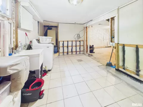 4925 Thrush Ave, Decatur, IL 62521 photo 22