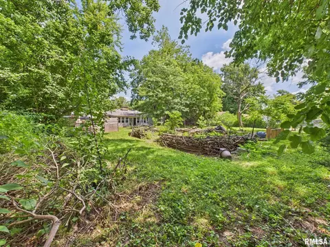 4925 Thrush Ave, Decatur, IL 62521 photo 32