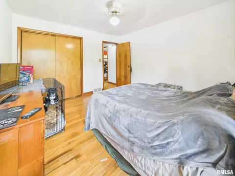4925 Thrush Ave, Decatur, IL 62521 photo 13