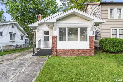 1836 S Douglas Ave, Springfield, IL 62704