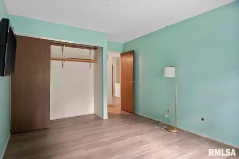Bedroom - 89 Trailridge Ln, Springfield, IL 62704 photo 5 of 7
