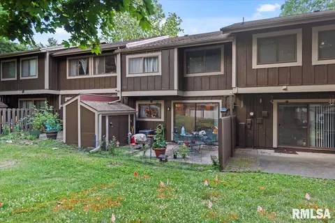 Exterior - 89 Trailridge Ln, Springfield, IL 62704 photo 3 of 4
