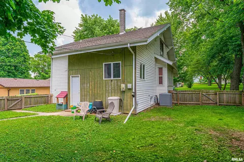 114 N Spring St, Mount Pulaski, IL 62548 photo 33