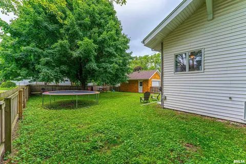 114 N Spring St, Mount Pulaski, IL 62548 photo 34