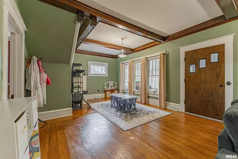 114 N Spring St, Mount Pulaski, IL 62548 photo 7