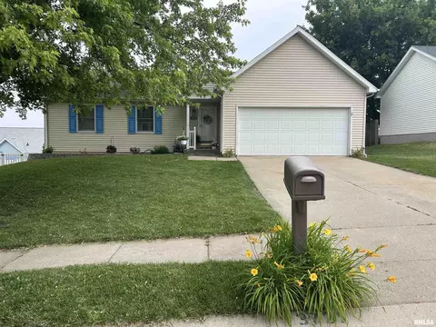 3721 Viking Blvd, Springfield, IL 62712