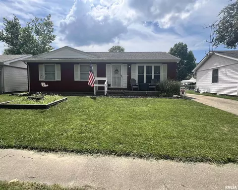 1959 Stonehenge Rd, Springfield, IL 62702