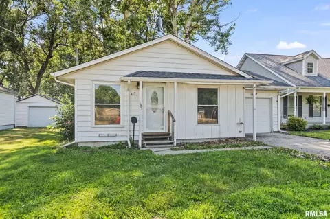417 N Taylorville Blvd, Taylorville, IL 62568