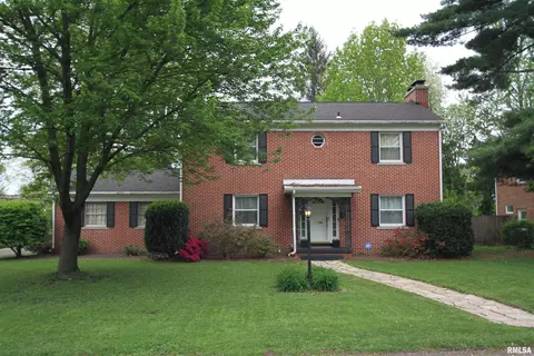2042 Greenbriar Rd, Springfield, IL 62704