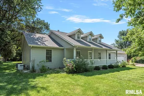 5242 Cockrell Ln, Springfield, IL 62711