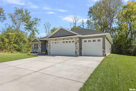 604 Rock River Rd, Springfield, IL 62711 photo 2
