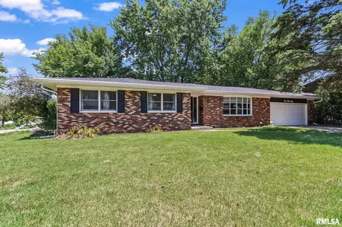 244 N Columbia Ave, Springfield, IL 62702 photo 2