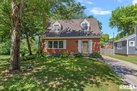 2009 S Park Ave, Springfield, IL 62704