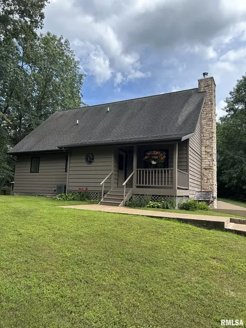 7298 Deer Run Rd, Pleasant Plains, IL 62677