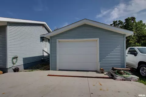 461 Oak St, Hamilton, IL 62341 photo 21