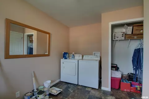 461 Oak St, Hamilton, IL 62341 photo 17